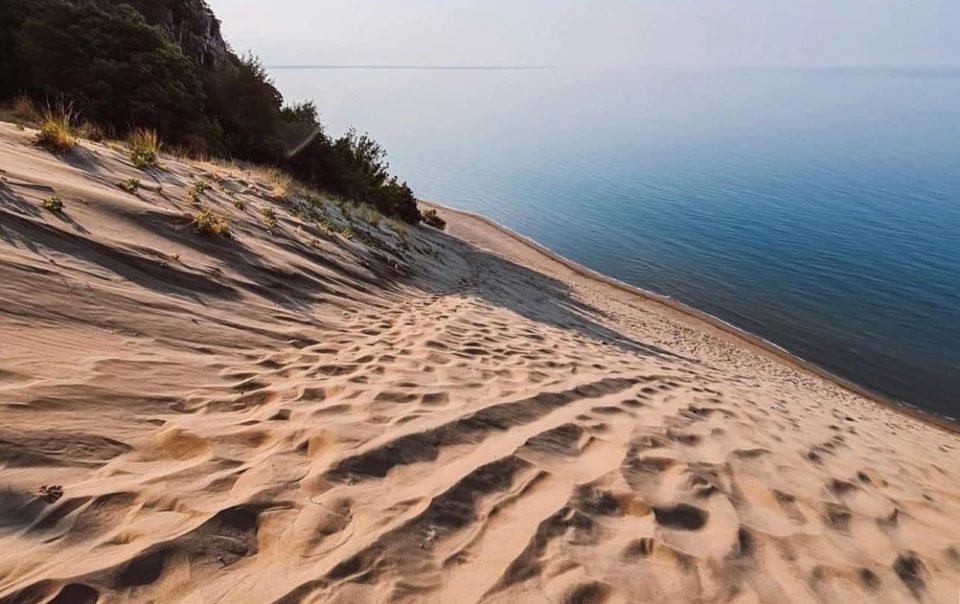 Thrown Sand